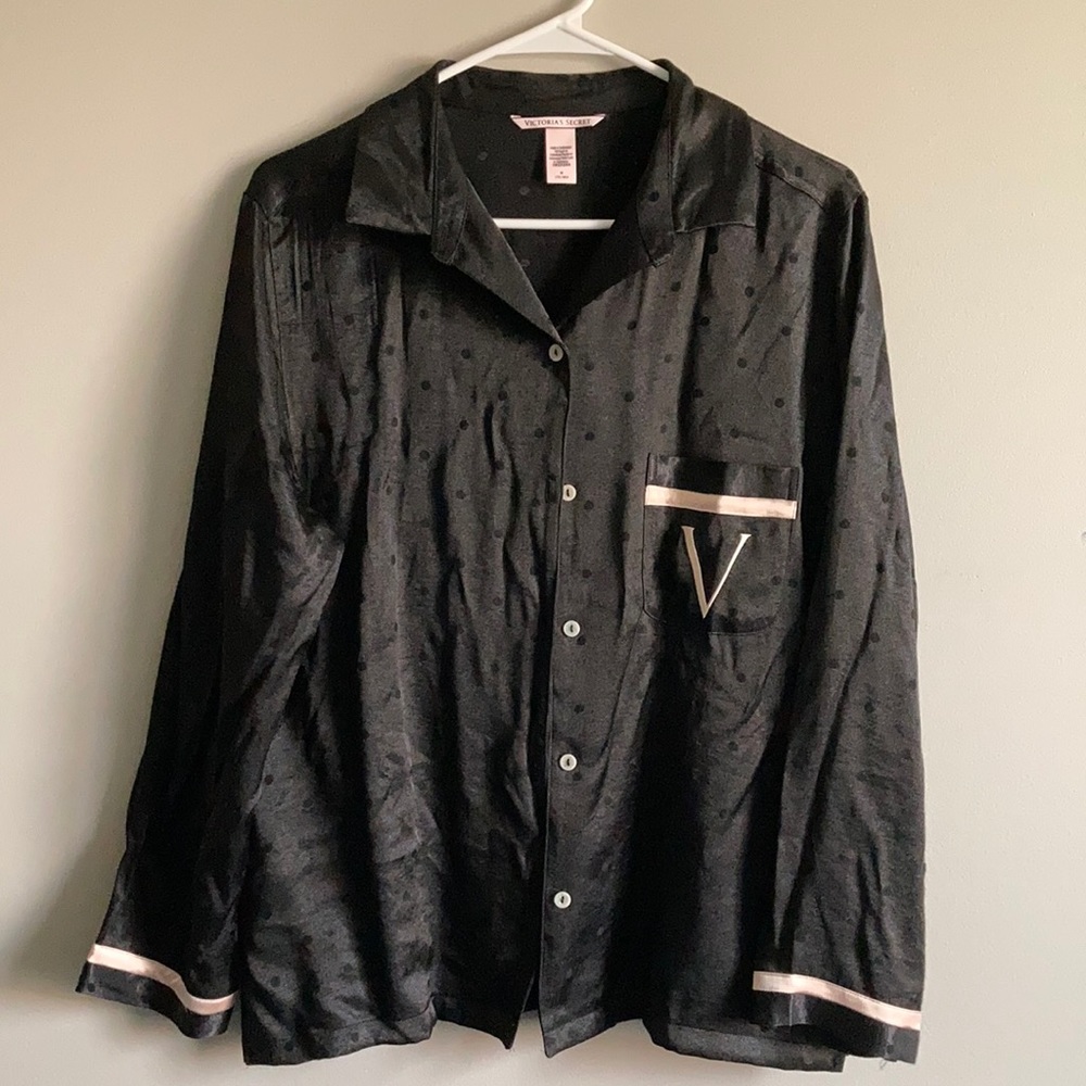 NWOT Victoria’s Secret Size Medium Silk Pajamas